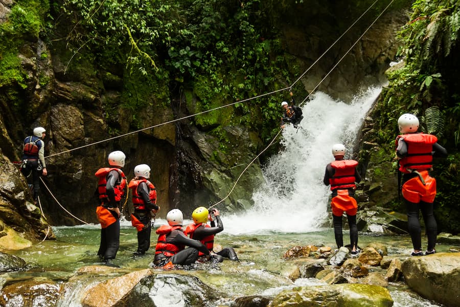 Canyoning dans les Cévennes - Camping la Salendrinque - Séjour insolite